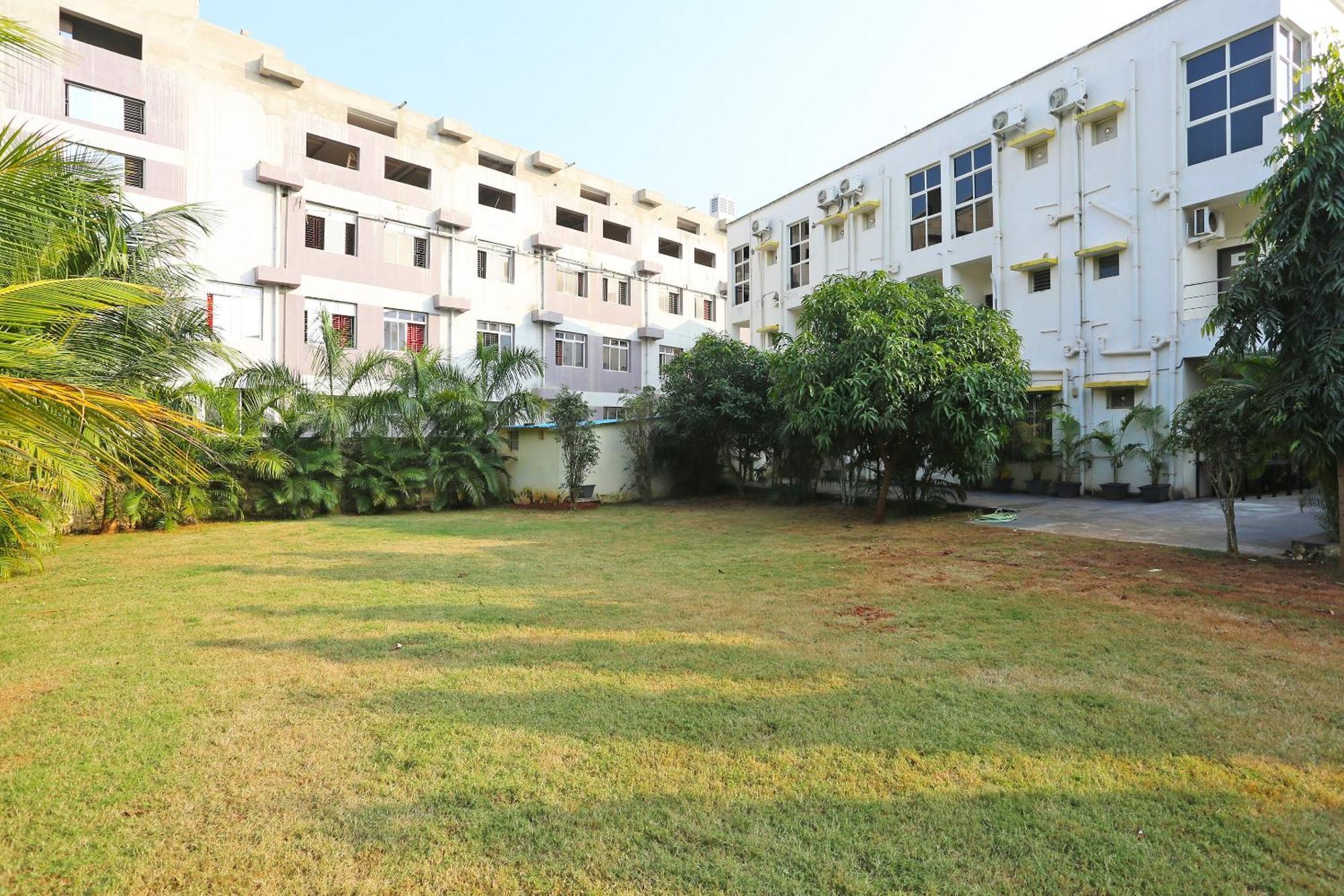 Oyo Stellar Resort Bhubaneswar Extérieur photo